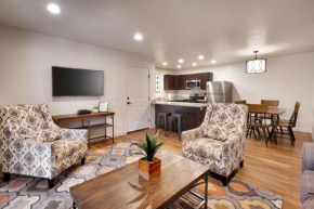 6D Moab RedCliff Condo Pet Friendly Pool and Hot Tub